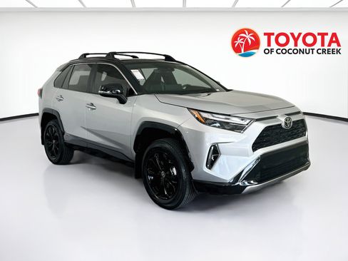 Used 2025 Toyota RAV4 XSE w/ Weather Package AWD/4WD image 1