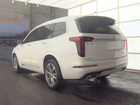 Used 2024 Cadillac XT6 Premium Luxury w/ LPO, Floor Liner Package AWD/4WD image 4