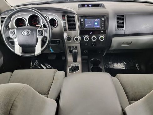 Used 2016 Toyota Sequoia SR5 AWD/4WD image 21