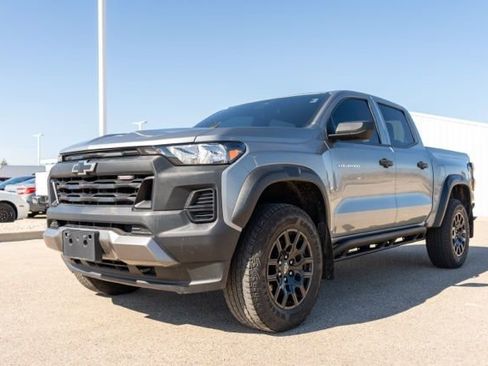 Used 2023 Chevrolet Colorado Trail Boss w/ Advanced Trailering Package image 3
