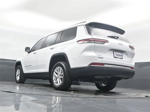 New 2025 Jeep Grand Cherokee L Laredo image 42