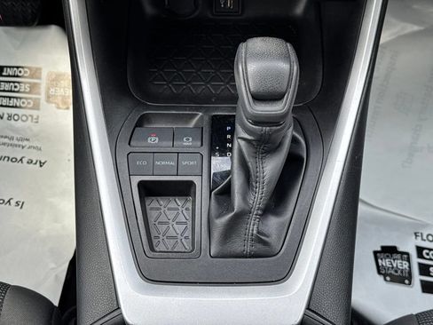 Used 2023 Toyota RAV4 LE FWD image 24