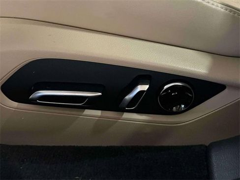 Used 2025 Acura TLX w/ Technology Package image 17