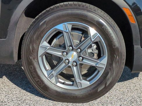 Used 2023 Chevrolet Blazer LT image 11