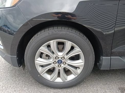Certified 2022 Ford Edge Titanium w/ Equipment Group 301A AWD/4WD image 10