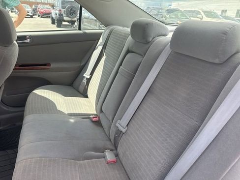 Used 2005 Toyota Camry XLE image 30