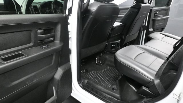 Used 2024 RAM 2500 Tradesman w/ Chrome Appearance Group AWD/4WD image 15