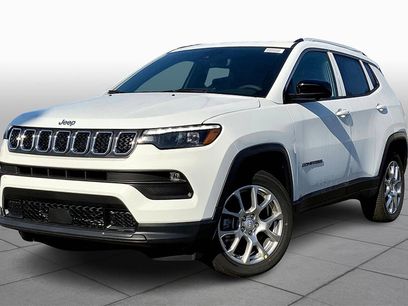 New 2023 Jeep Compass Latitude w/ Sun and Sound Group