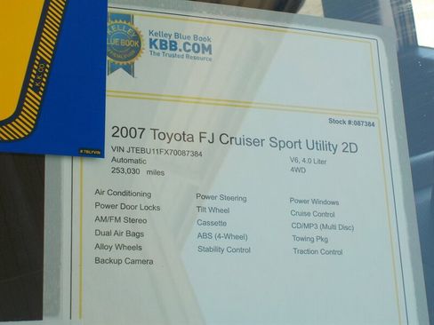 Used 2007 Toyota FJ Cruiser 4WD image 19