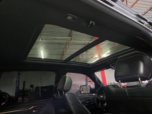 Used 2020 RAM 1500 Limited w/ Black Appearance Package AWD/4WD image 27