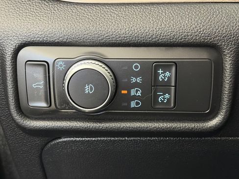 Certified 2020 Ford Explorer Limited image 24