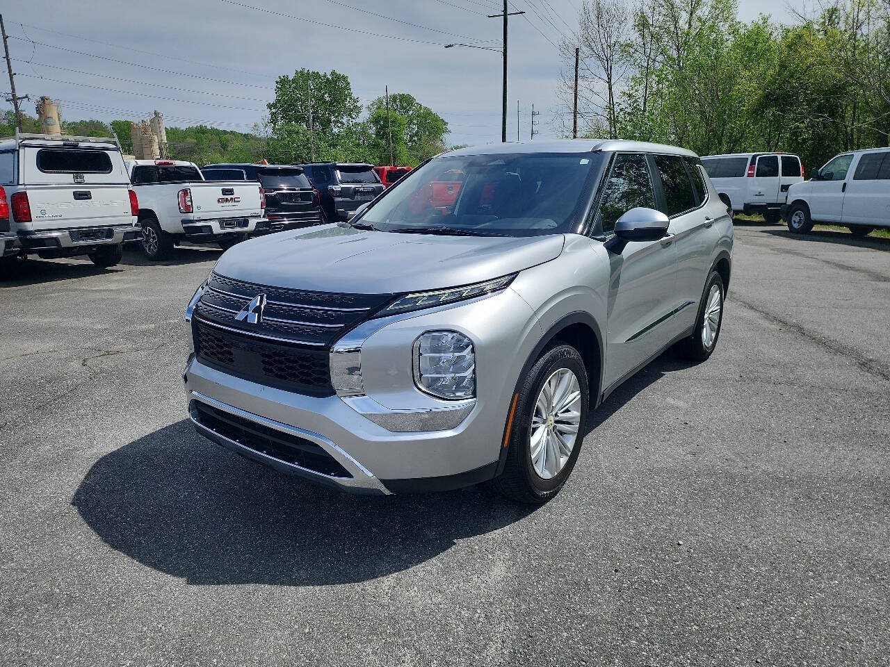 Used 2022 Mitsubishi Outlander ES FWD image 10