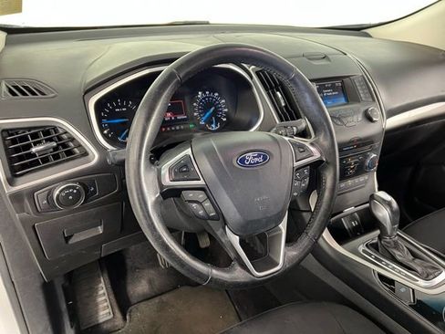 Used 2016 Ford Edge SEL image 8
