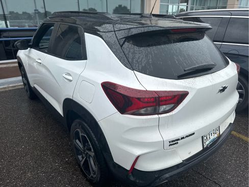 Used 2021 Chevrolet TrailBlazer RS w/ Sun and Liftgate Package AWD/4WD image 4