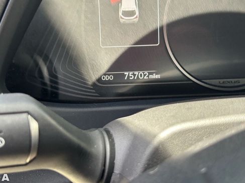 Used 2020 Lexus UX 200 w/ Premium Package FWD image 11