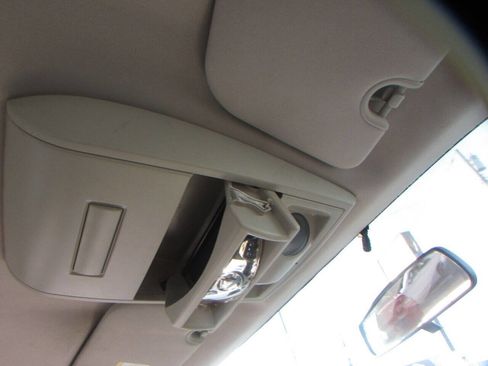 Used 2013 Dodge Grand Caravan American Value Package image 21