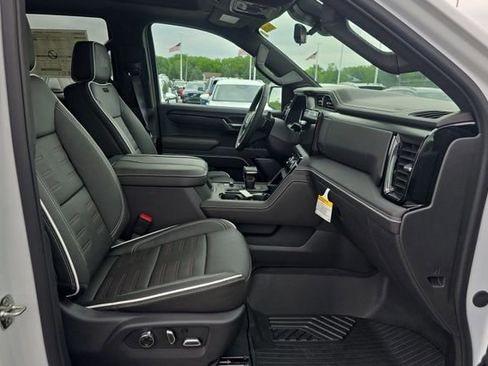 Used 2026 GMC Sierra 1500 AT4X w/ AT4X AEV Edition AWD/4WD image 29