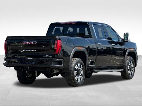 New 2026 GMC Sierra 2500 Denali w/ Denali Reserve Package image 5
