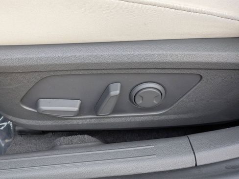 Used 2025 Hyundai Sonata SEL FWD image 18