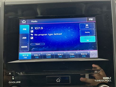 Used 2022 Subaru Forester Premium AWD/4WD image 19