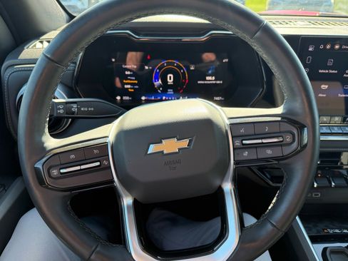 Used 2024 Chevrolet Colorado LT w/ LT Convenience Package III RWD image 21