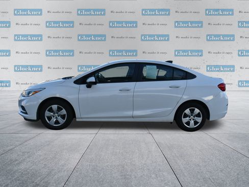 Used 2018 Chevrolet Cruze LS w/ LS Fleet Convenience Package image 9