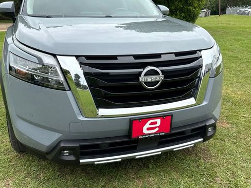 Used 2022 Nissan Pathfinder Platinum w/ Cargo Package FWD image 52
