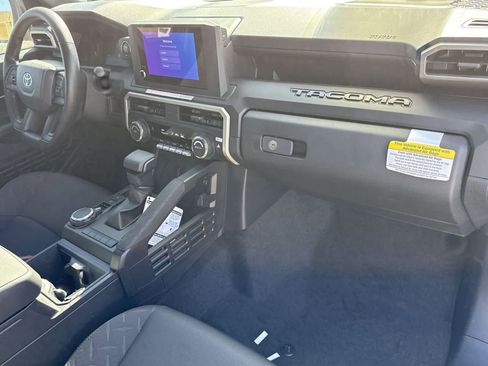 Used 2025 Toyota Tacoma SR image 12