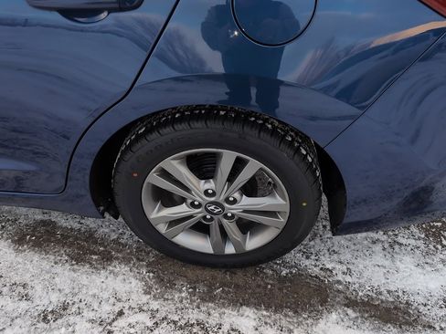 Used 2017 Hyundai Elantra Value Edition image 10