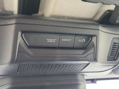 Used 2024 Jeep Gladiator Mojave AWD/4WD image 27