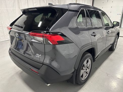 Used 2025 Toyota RAV4 XLE AWD/4WD image 7