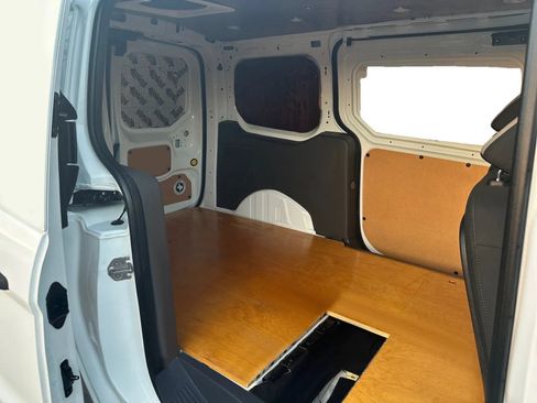 Used 2019 Ford Transit Connect XLT FWD image 20