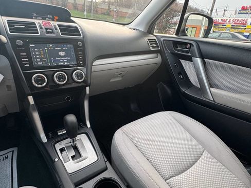 Used 2017 Subaru Forester 2.5i Premium w/ All-Weather Package image 18