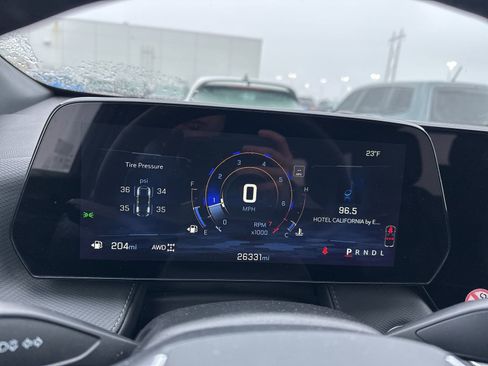 Used 2025 Chevrolet Equinox LT w/ Convenience Package II image 27