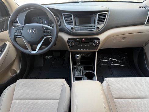 Used 2016 Hyundai Tucson SE w/ Option Group 02 image 16