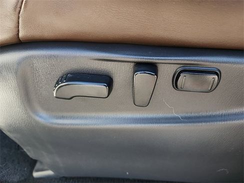 Used 2019 Nissan Armada Platinum w/ Captain's Chairs Package image 15