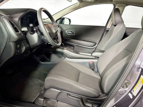 Used 2022 Honda HR-V EX image 11
