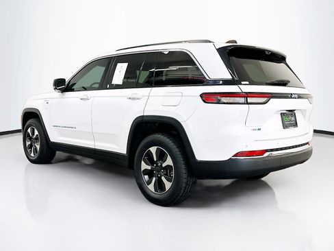 Used 2022 Jeep Grand Cherokee Limited 4xe w/ Luxury Tech Group II AWD/4WD image 5
