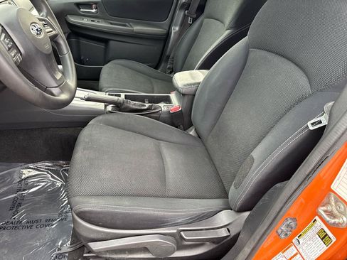 Used 2015 Subaru Crosstrek 2.0i Premium AWD/4WD image 32