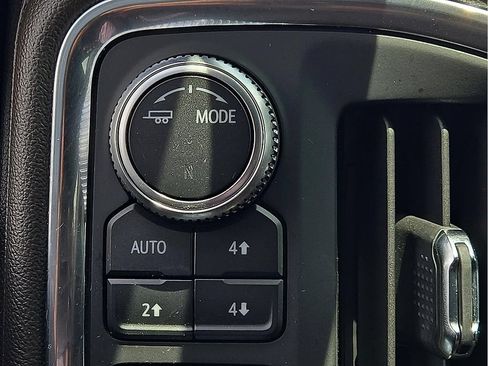 Used 2020 GMC Sierra 1500 SLT w/ SLT Premium Plus Package AWD/4WD image 34