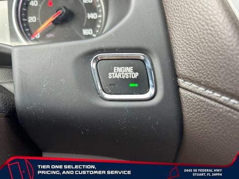 Used 2020 GMC Acadia SLT FWD image 23
