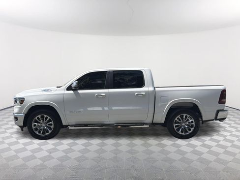 Used 2021 RAM 1500 Laramie AWD/4WD image 2