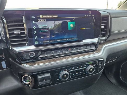 Used 2025 Chevrolet Silverado 2500 LT w/ Convenience Package AWD/4WD image 10