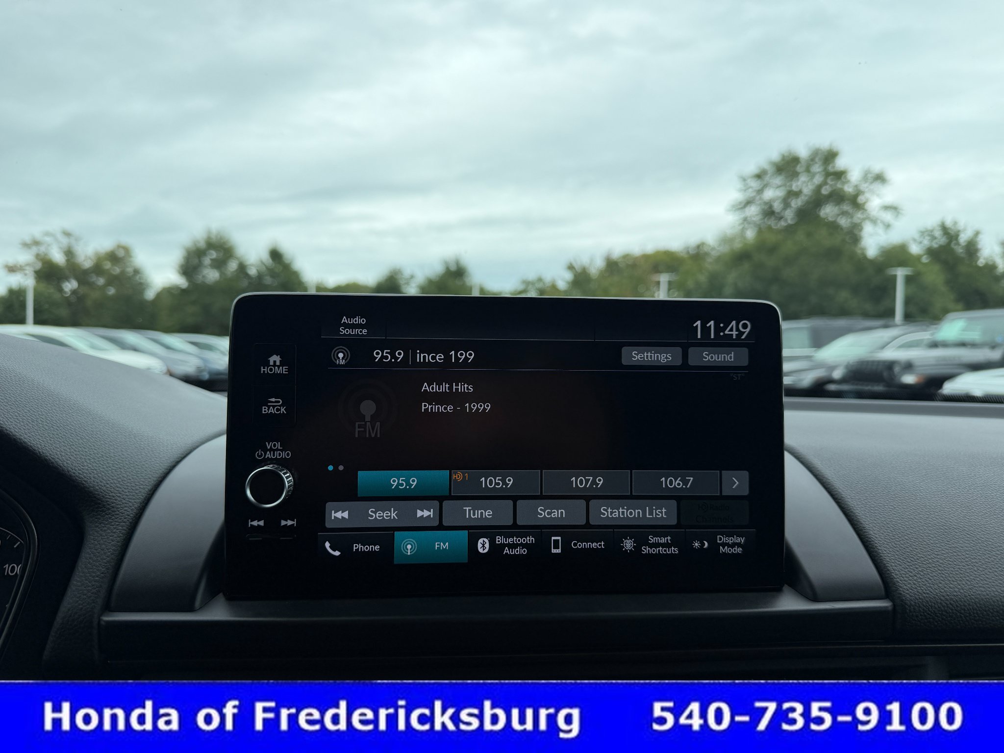Certified 2025 Honda Pilot TrailSport image 29