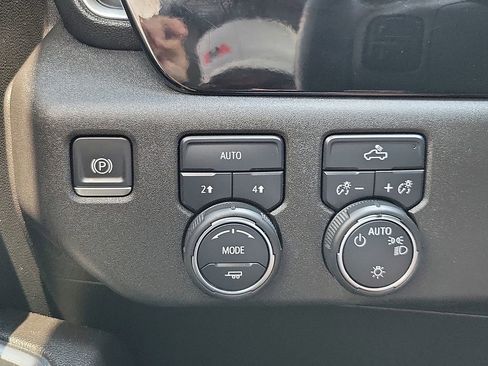 Used 2023 Chevrolet Silverado 1500 LT w/ Max Trailering Package AWD/4WD image 14