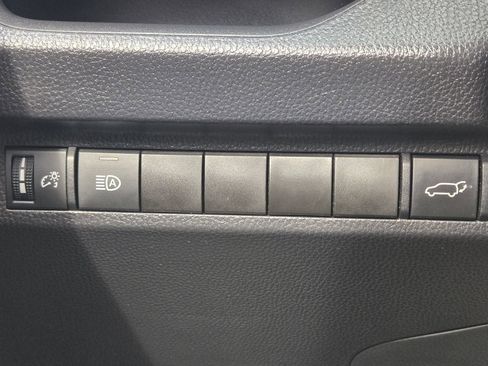 Used 2024 Toyota RAV4 XLE Premium image 24