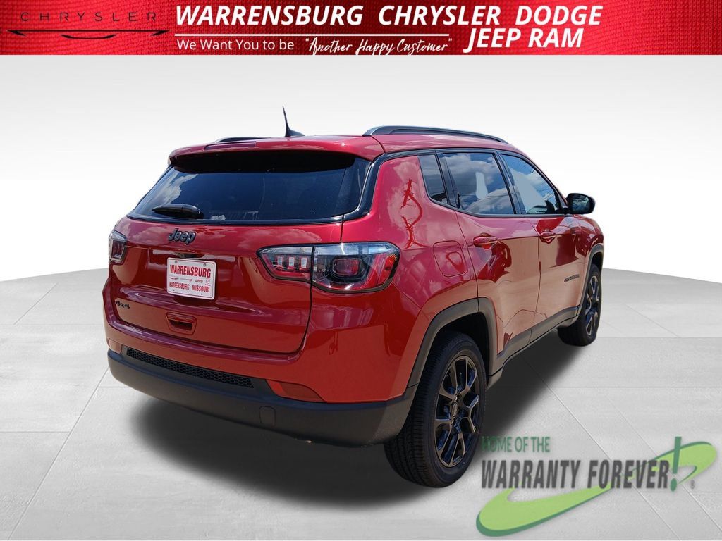 New 2026 Jeep Compass Latitude AWD/4WD image 4