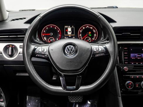 Used 2021 Volkswagen Passat 2.0T SE image 16