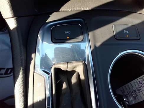 Used 2024 Chevrolet Equinox LT w/ LPO, Floor Liner Package image 21