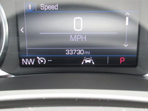 Used 2024 GMC Terrain SLE FWD image 30
